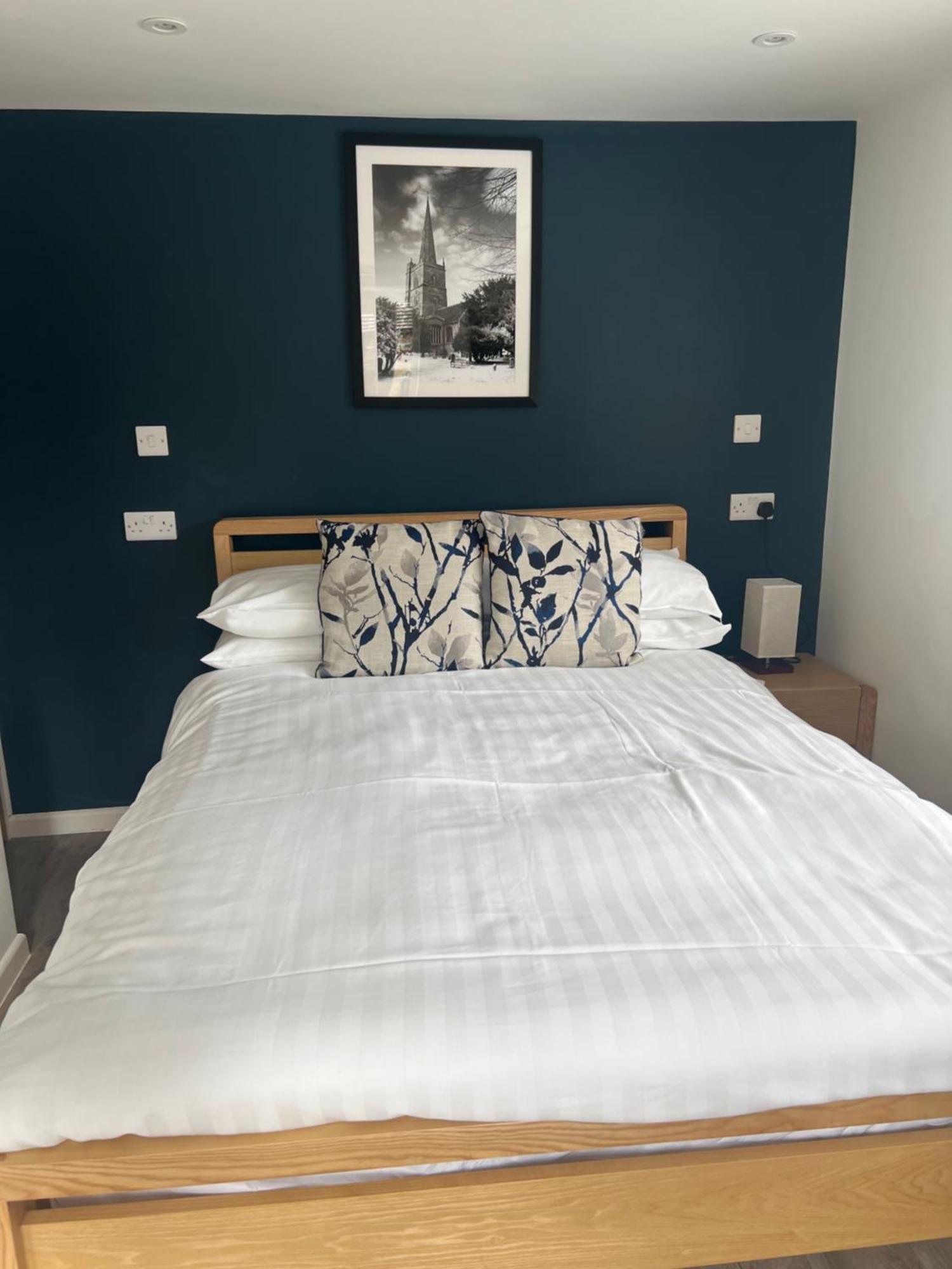 Priory Tearooms Burford With Rooms المظهر الخارجي الصورة