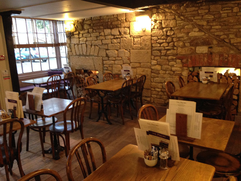 Priory Tearooms Burford With Rooms المظهر الخارجي الصورة
